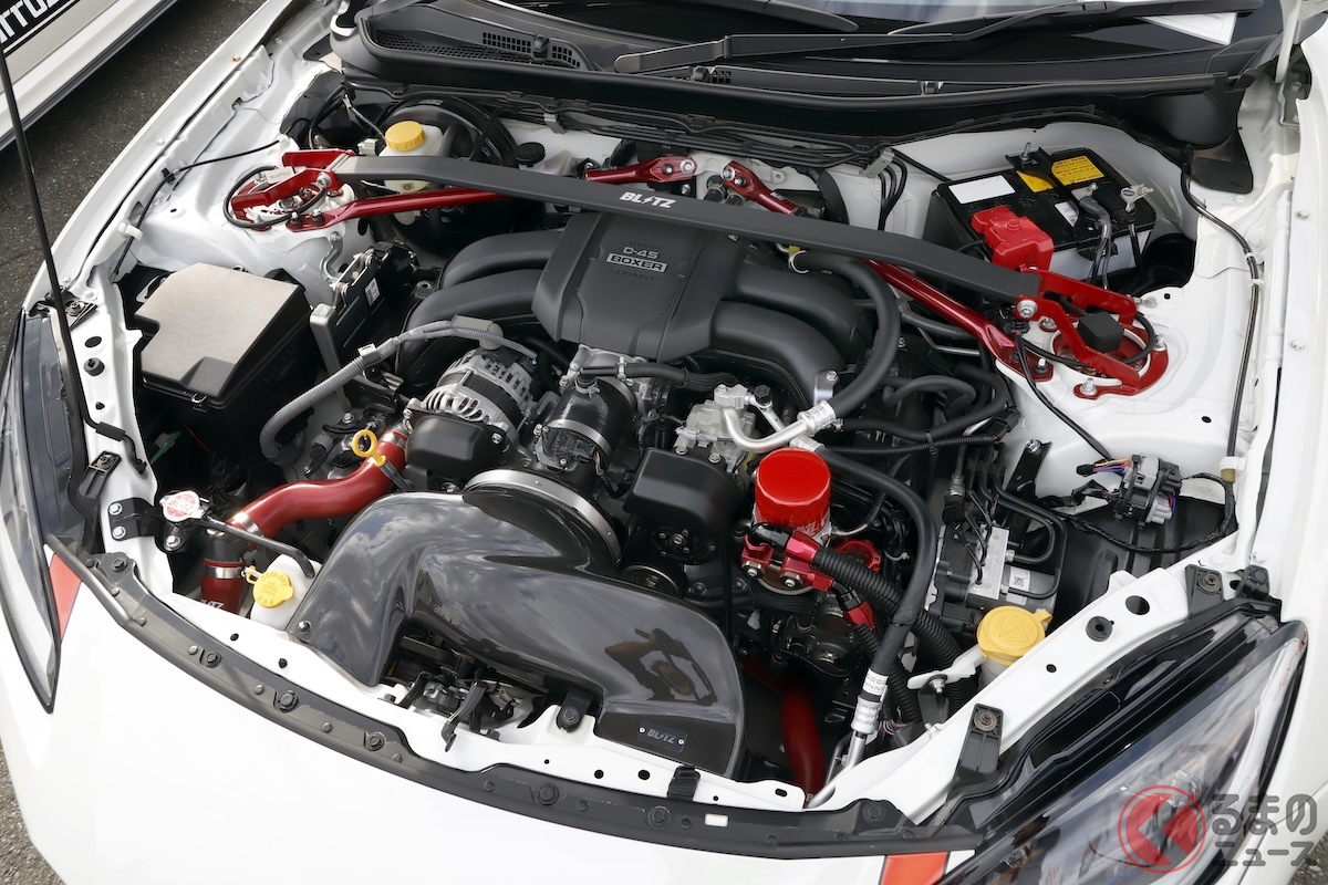 BLITZが展示していたGR86のエンジンルーム