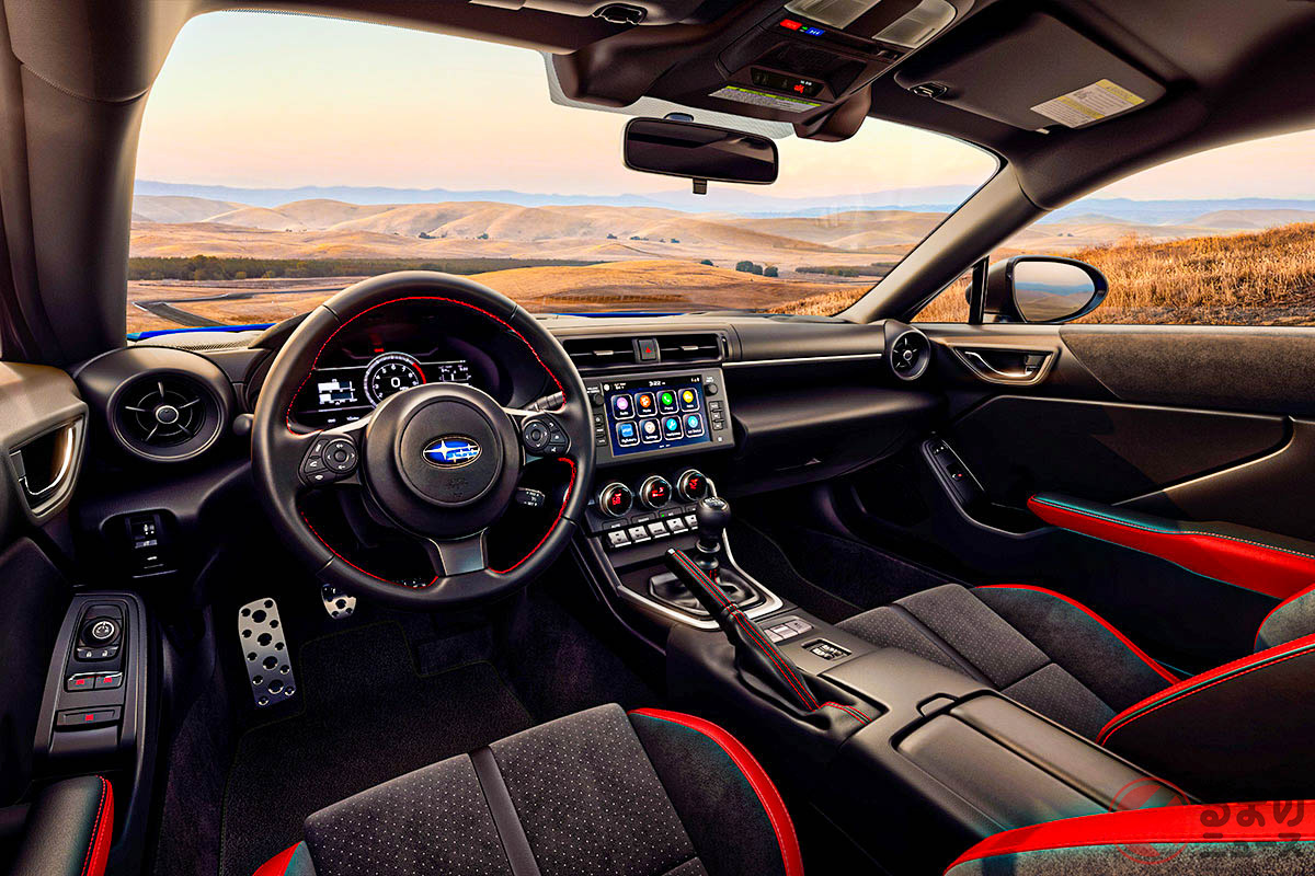 スポーティなインテリアが気分を上げてくれる