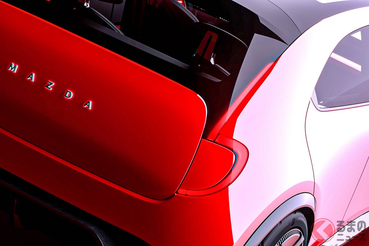 マツダ新「コンパクトカー」!
