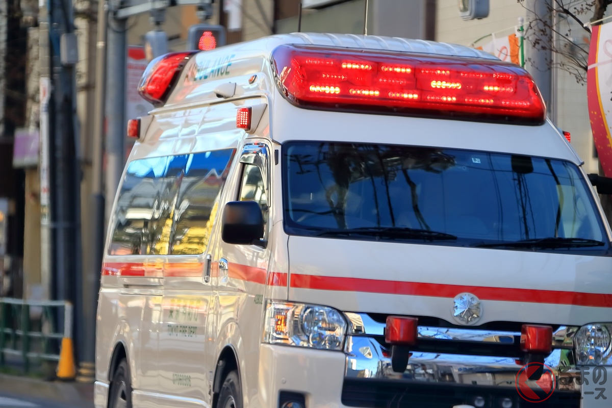 緊急自動車のサイレン音の大きさは基準より下げることができません!(画像はイメージ、’90 Bantam / PIXTA)