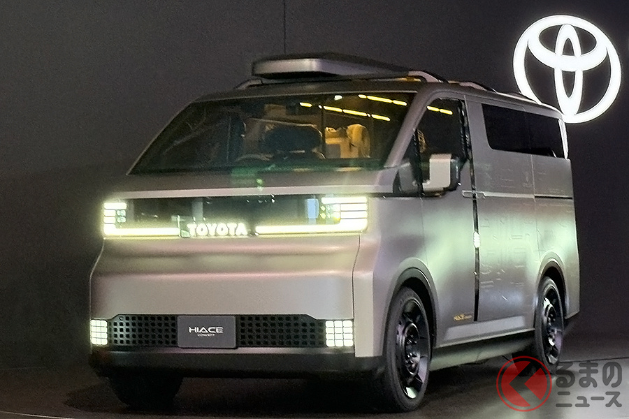 トヨタが新たな「ハイエース 」を世界初公開！ 商用バンの「大定番」フルモデルチェンジ示唆？ デビュー20年超「200系」全面刷新か!? 「後継モデル」を期待させる“2タイプ”コンセプトをお披露目