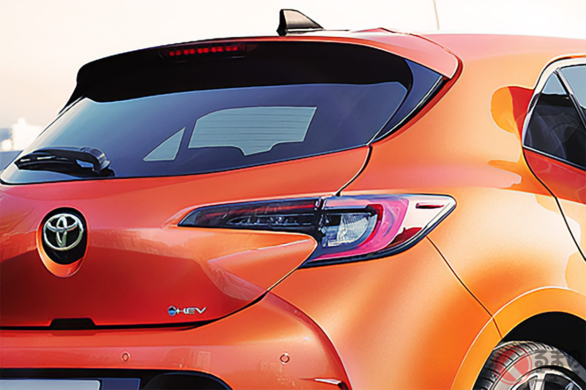 低重心フォルムとワイドなグリルが印象的な新型「カローラスポーツ」