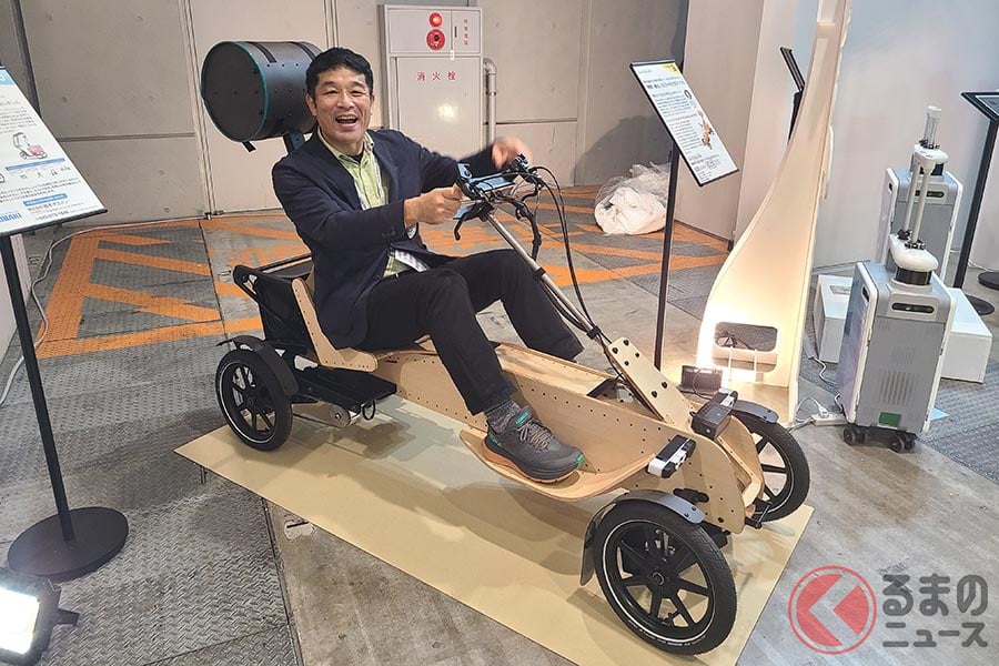 木製の特定原付「KAYACAR(カヤッカー)」。自転車のようなゆっくりとした速度なので、景色や空気を感じられそうです