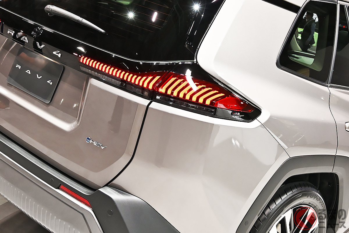 トヨタを代表するミドルクラスSUVが全面刷新で生まれ変わった!