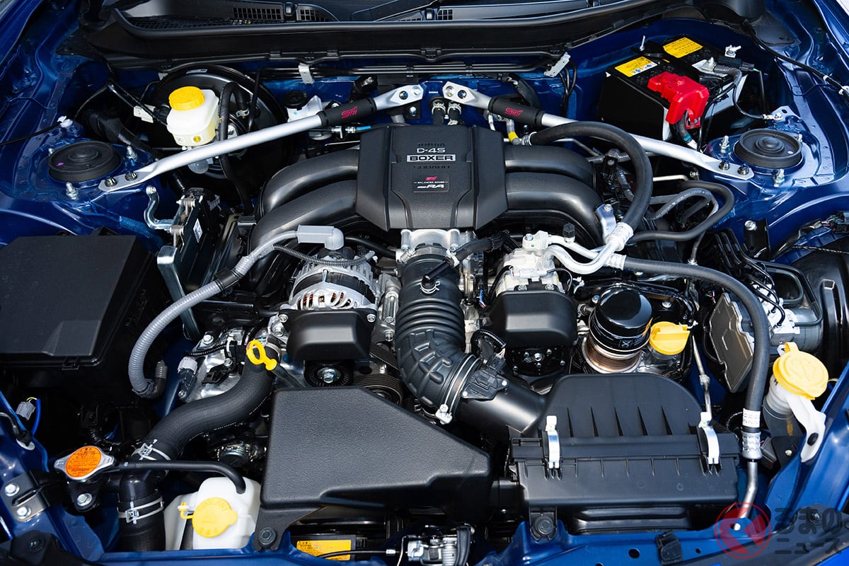 「Type RA」ロゴ入りカバーを装着したバランスドエンジン