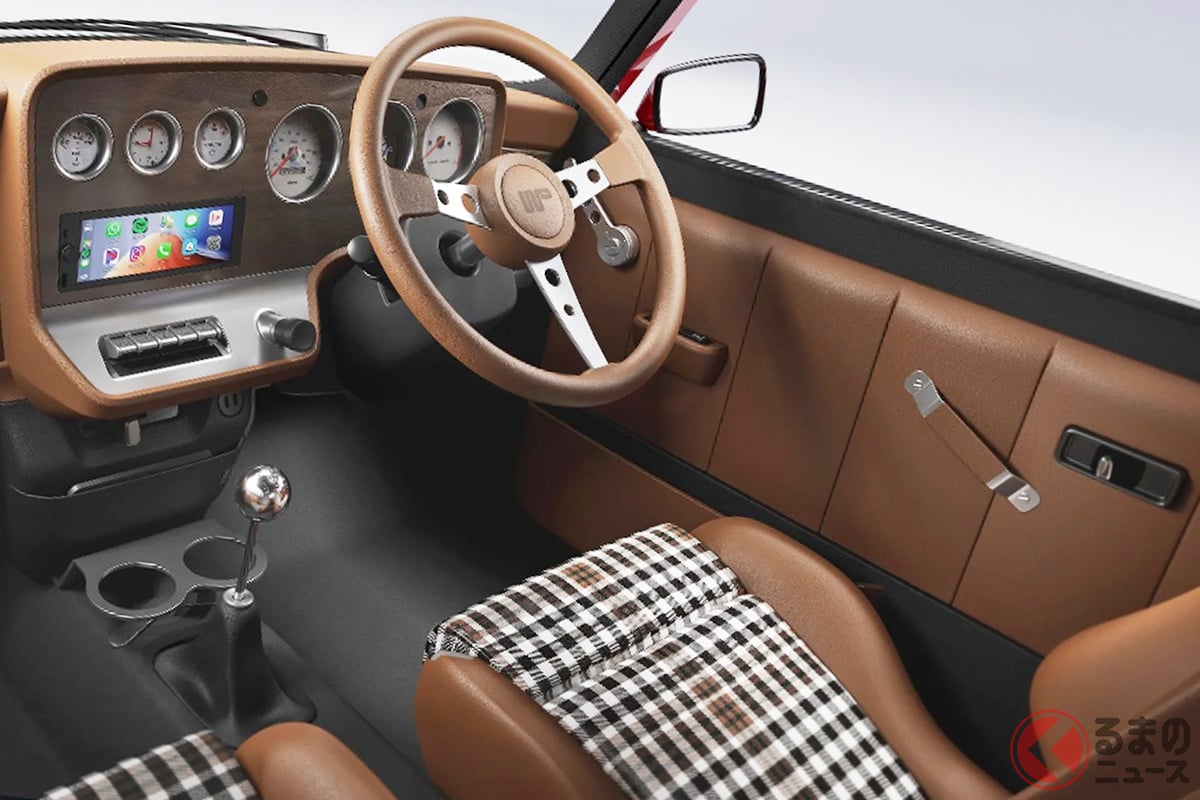 ウッドパネル×レザー×チェックの組み合わせがお洒落!