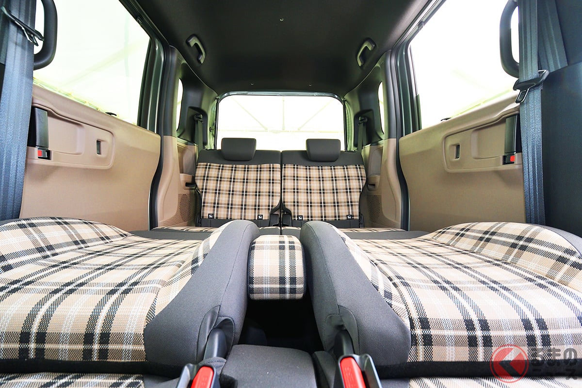 これはオシャレ! シリーズ歴代初の「映え内装」をもつ斬新「軽ワゴン」とは?