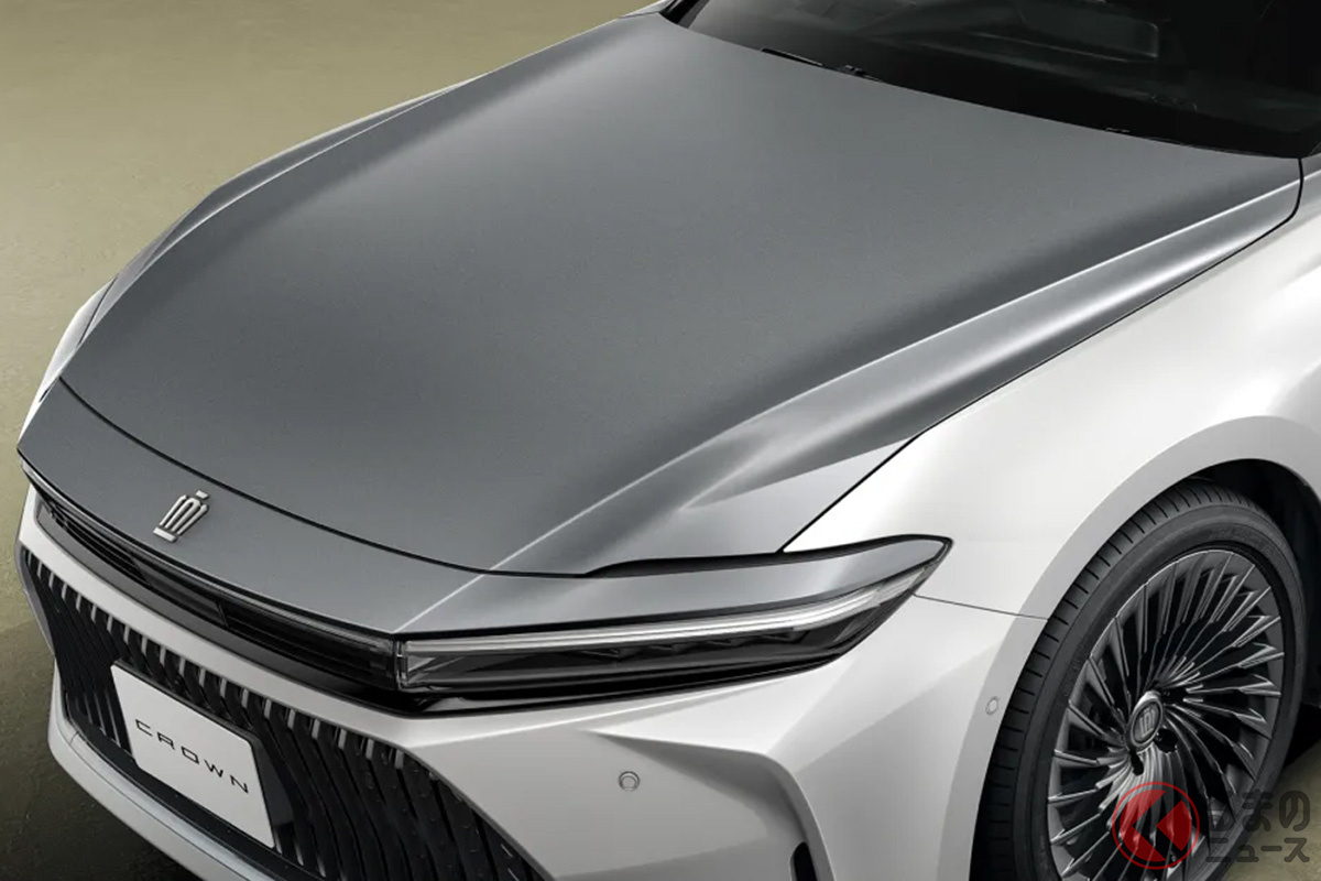 トヨタ「クラウンセダン Z“THE 70th”」