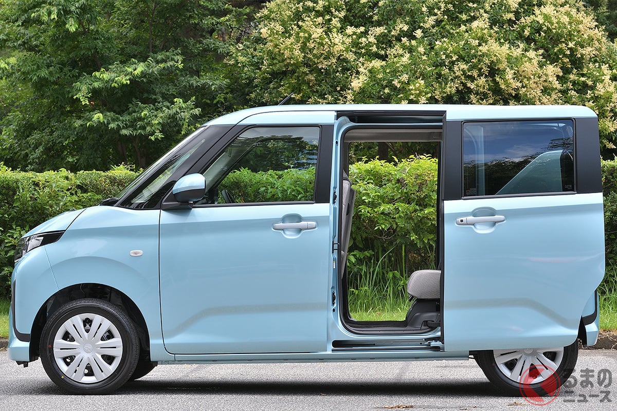 スライドドアを初採用したダイハツ「ムーヴ」は、25年10月の軽販売台数トップに!