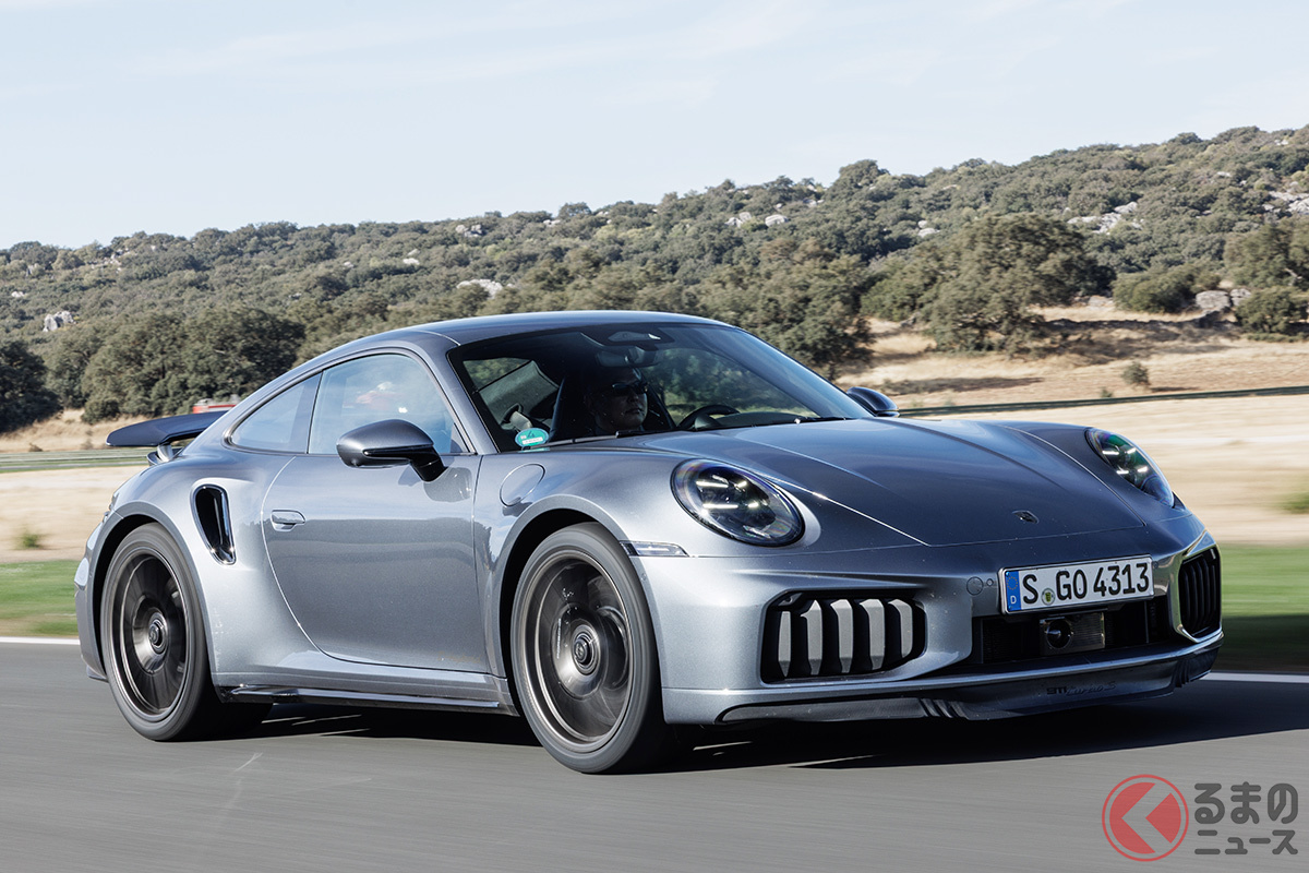 アクティブエアロやehPDCCなど最新デバイスをフル装備。サーキットでは“911最強”のハンドリングを体感できる