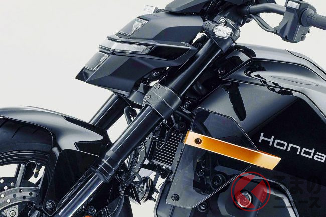 ホンダ新型「ビッグバイク」日本初公開！ 超パワフルな