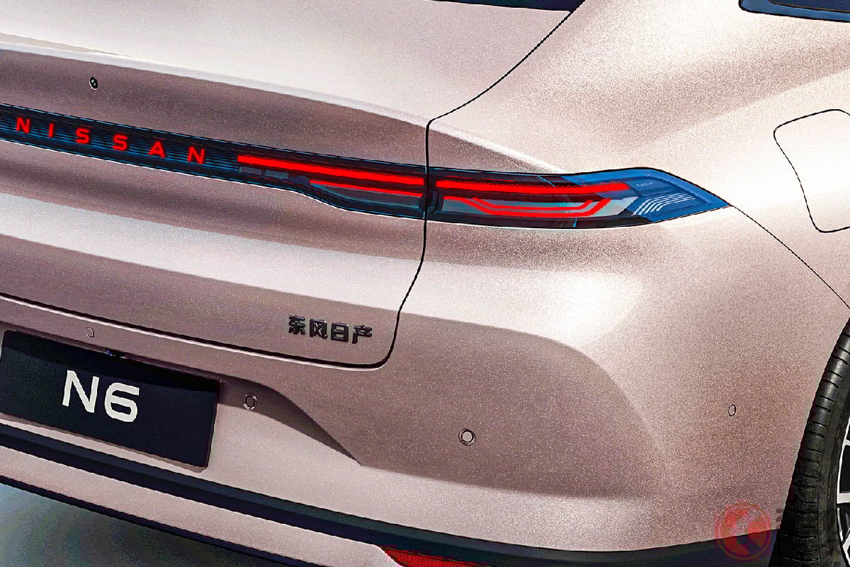 リアのデザインもイイ!