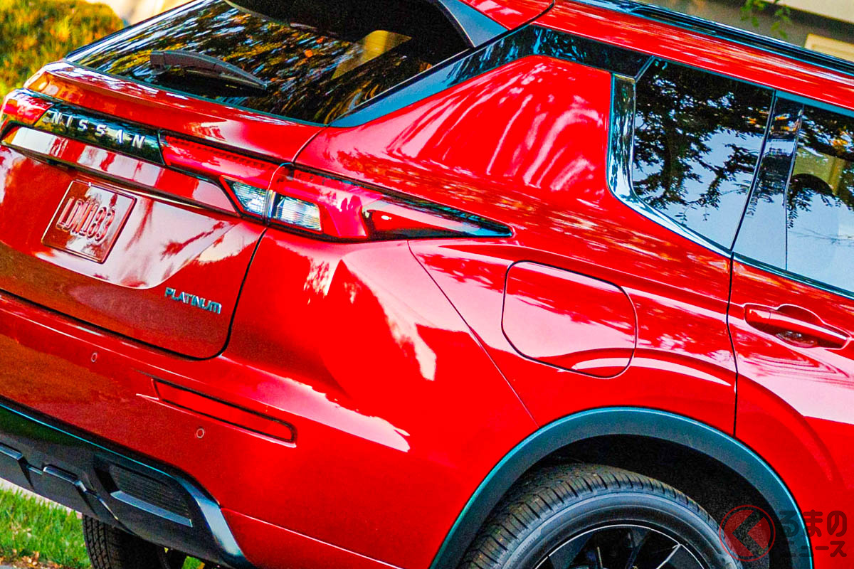 アウトランダー…じゃない！ 日産「新型エクストレイル」初公開!?