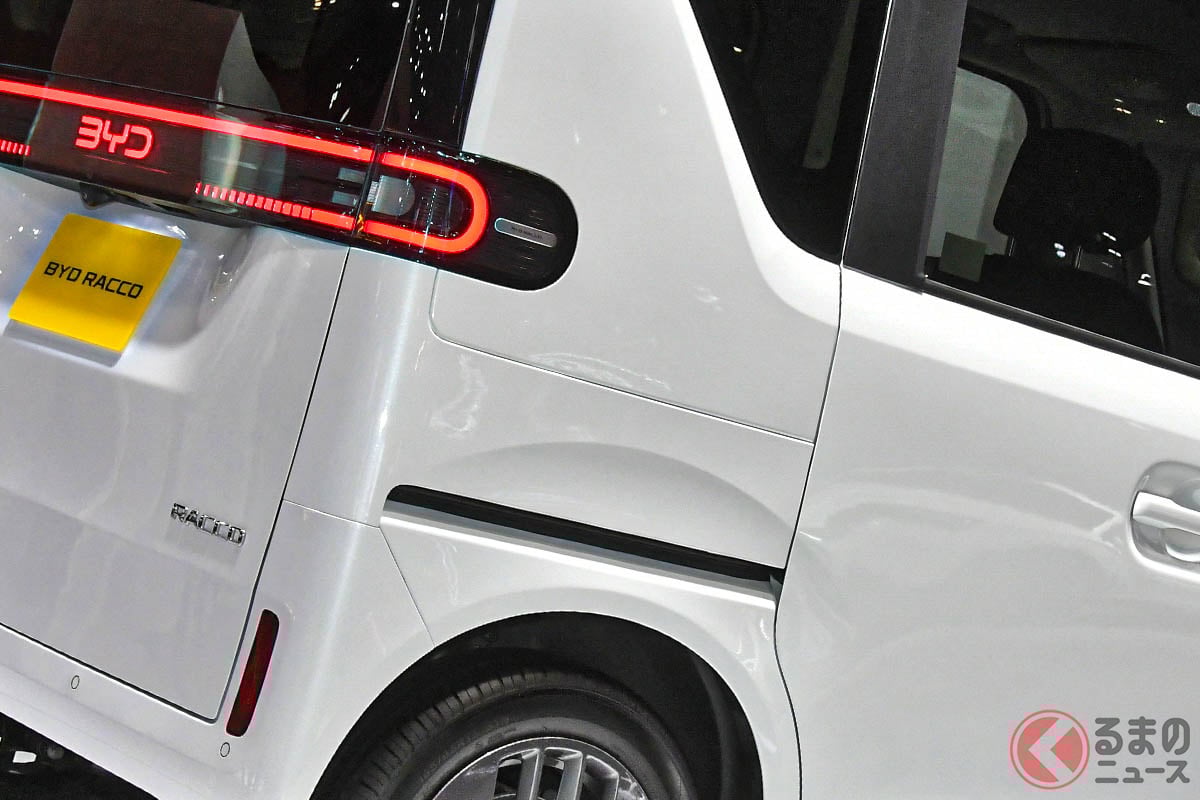 まさかの輸入軽ワゴン!