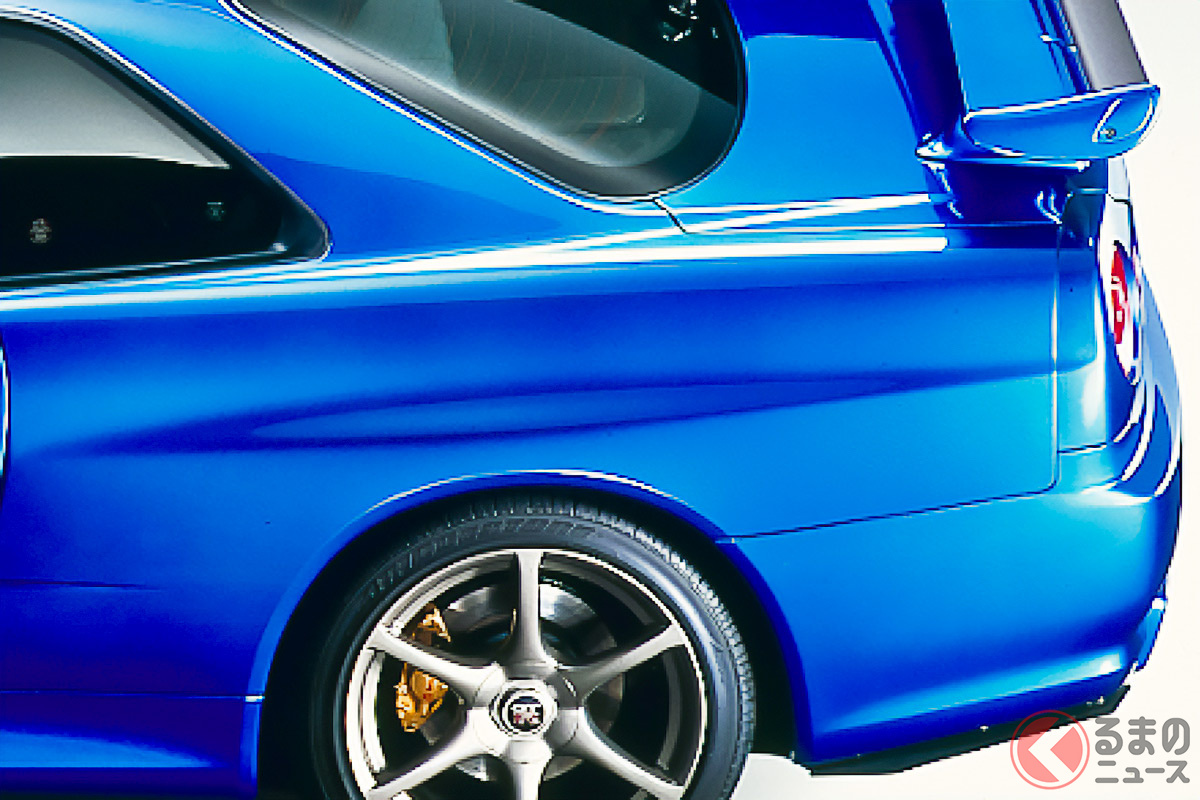 R34型の日産「スカイラインGT-R」