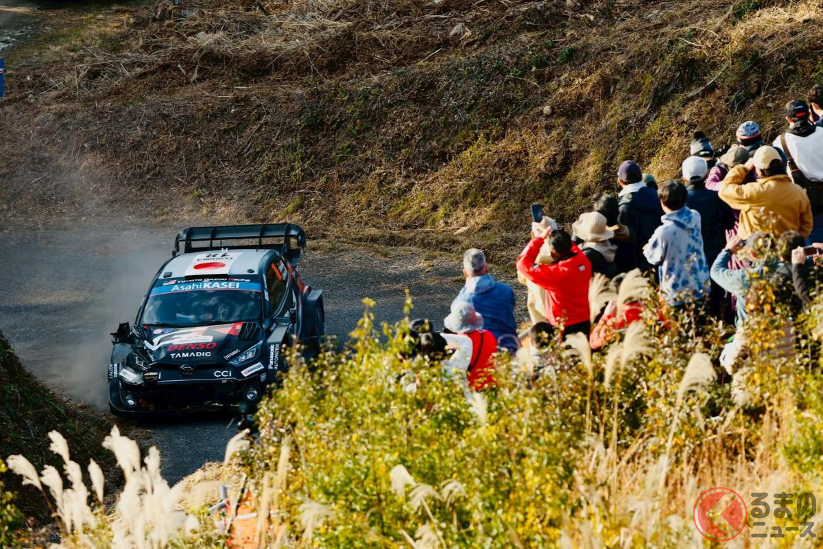 アクシデント後の18号車、右フロント部分が破損しているのがわかる（クレジット： Rally Japan）