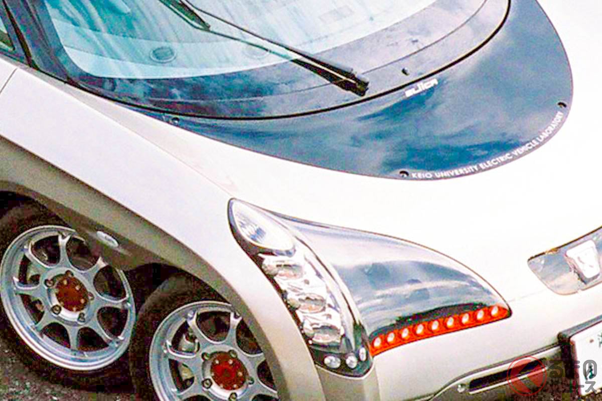 8輪のスポーツセダン!?(画像:エリーパワー)