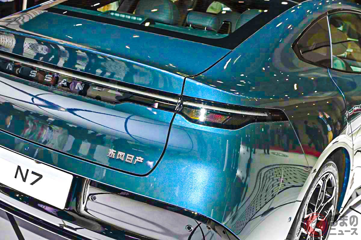 フーガ級サイズのセダン!