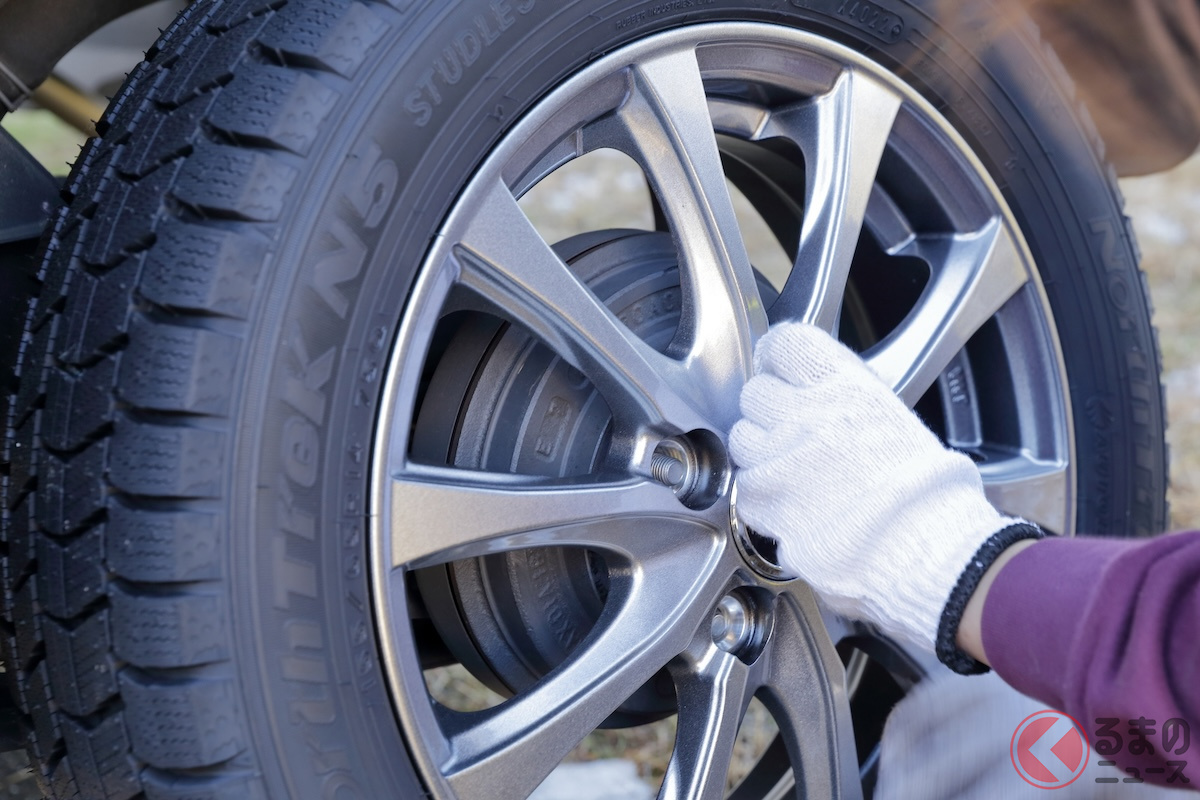 危険な脱落事故を起こさないために「タイヤ交換」で注意すべきことは?(画像はイメージ、PRock/PIXTA)