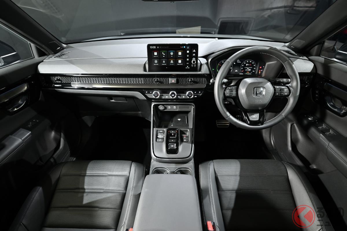 水平基調な造形と高い実用性を両立したインテリア