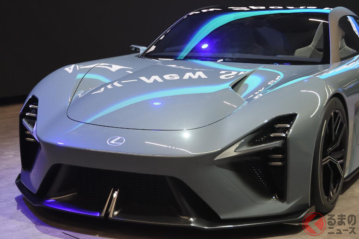 「LFA」の名を継ぐBEVスポーツコンセプトが展示