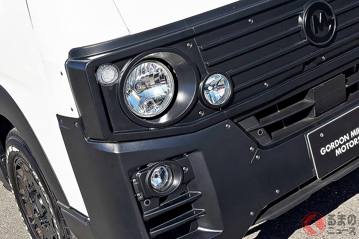 ブラックマスクとウッド内装がカッコいい「GMLVAN V-02」とは