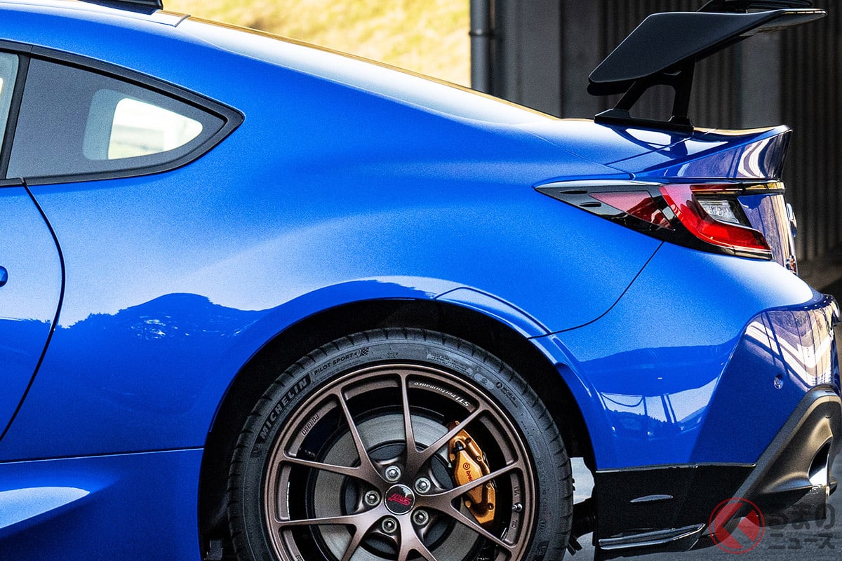 MTのみの凄い「凄い“4人乗り”スポーツカー」!