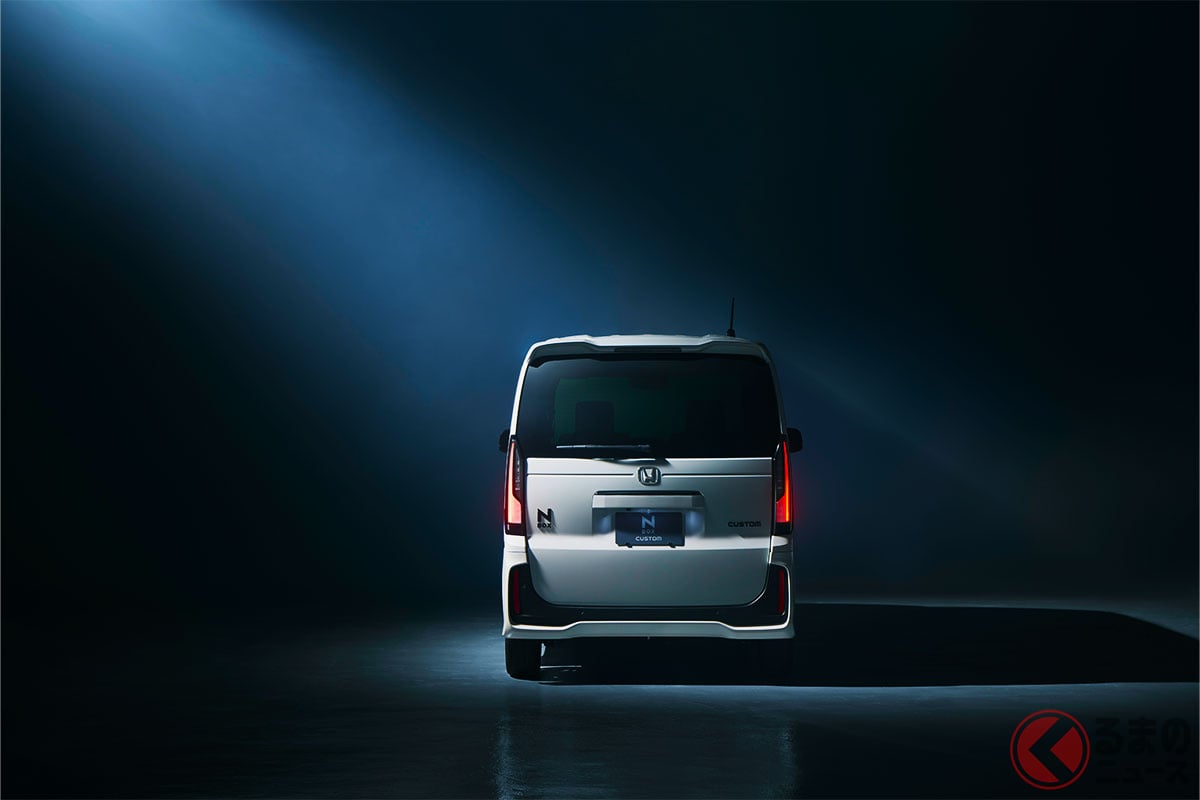 ホンダ新「N-BOX」発表!「めちゃ黒色」仕様がスゴイ!