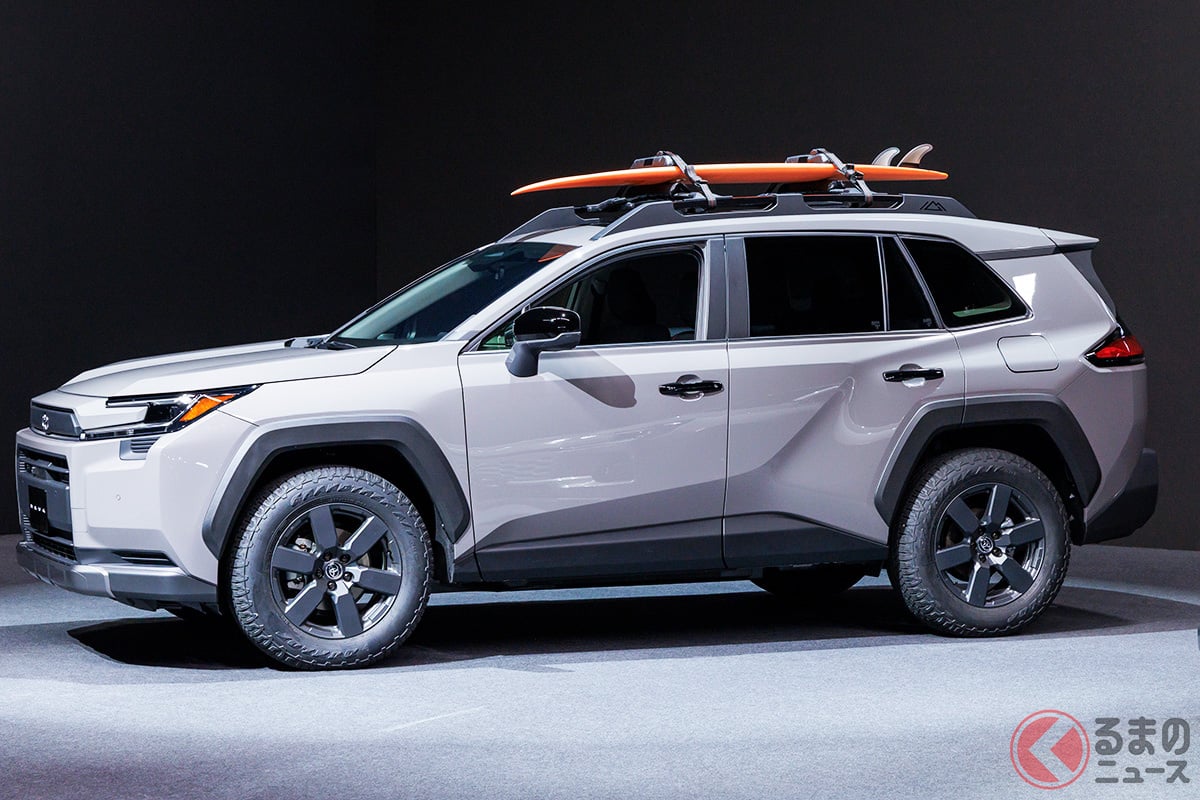 トヨタ新型「RAV4」まもなく発売?(画像はラギッド感を強調した「ADVENTURE」)