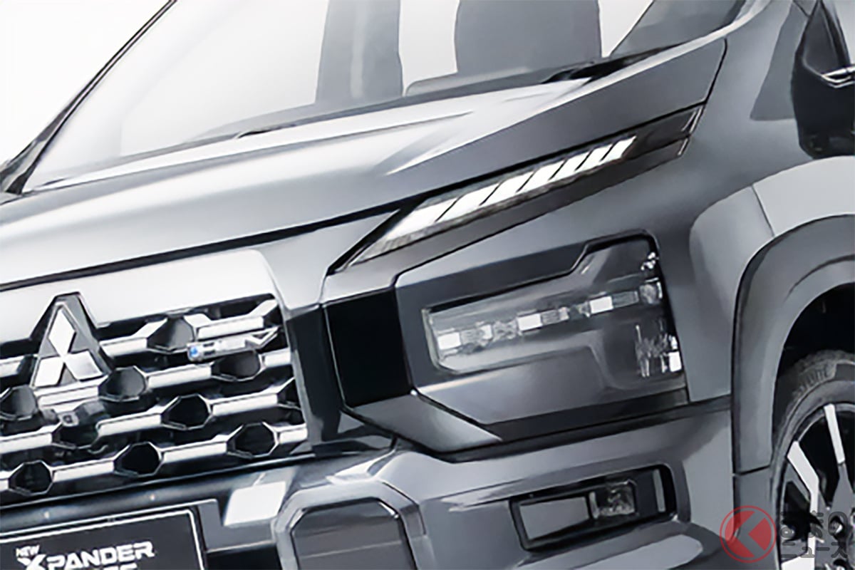 ブラックの「ダイナミックシールド」や新デザインの17インチホイールでスポーティに進化した2026年モデルの「エクスパンダークロスHEV」