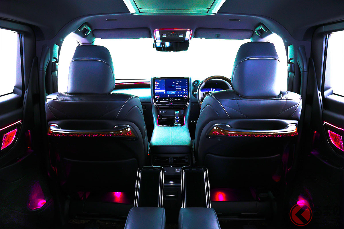 トヨタ「光るアルファード」に反響殺到！