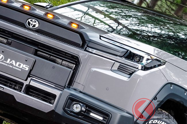 トヨタ「新型RAV4 アドベンチャー」発売！ オレンジにめちゃ光る迫力