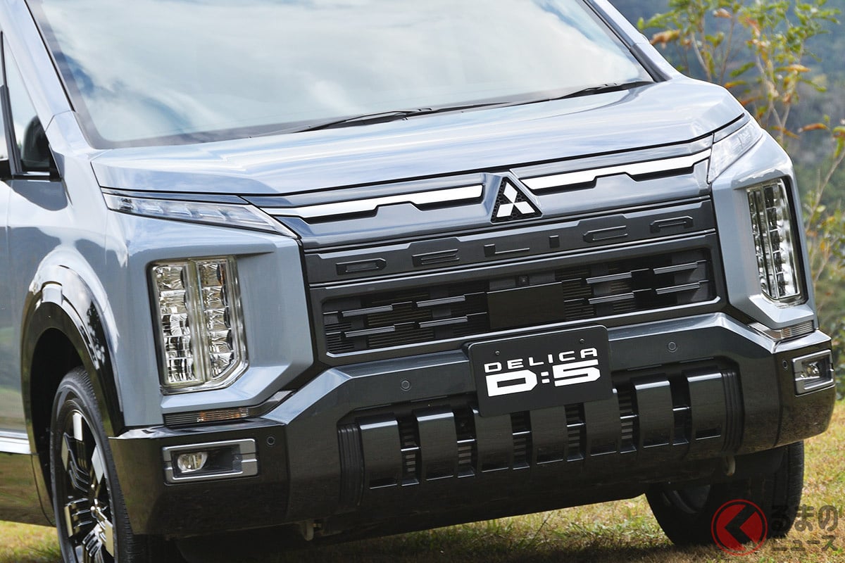 デザインが一新された新型「デリカD:5」