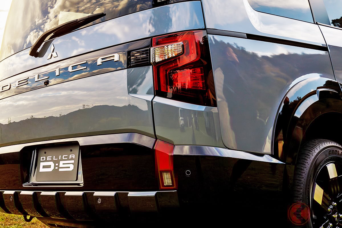リアのイメージも大幅刷新された新型「デリカD:5」