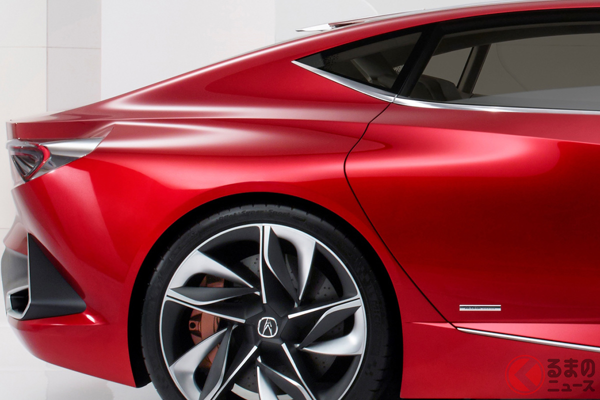 まるでスーパーカーのような流麗フォルムがカッコイイ！