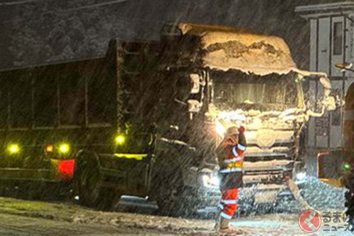 岐阜県高山市の国道41号で発生した立ち往生(2025年12月、画像:国土交通省 中部地方整備局 道路部)