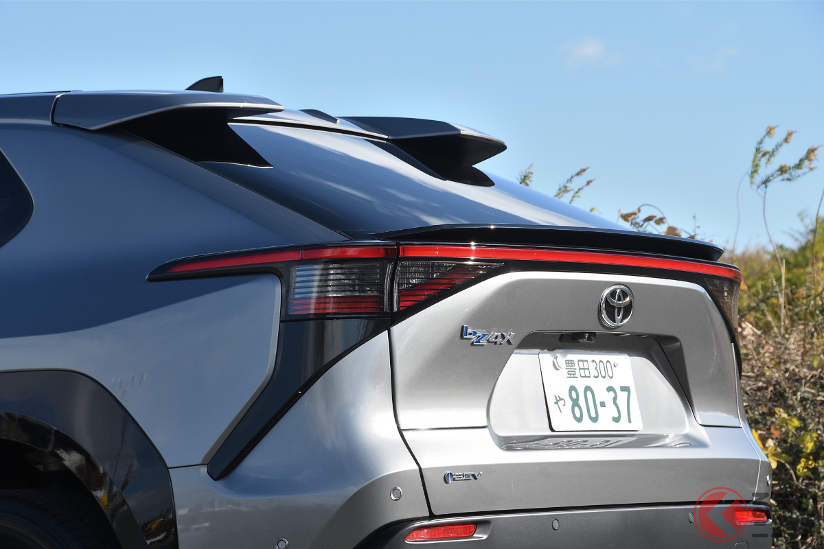 トヨタのBEV「bZ4X」が大きく変わった! 「中身は別物」の大進化