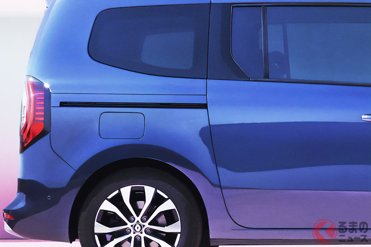 3列7人乗りミニバンのルノー「グランカングー」