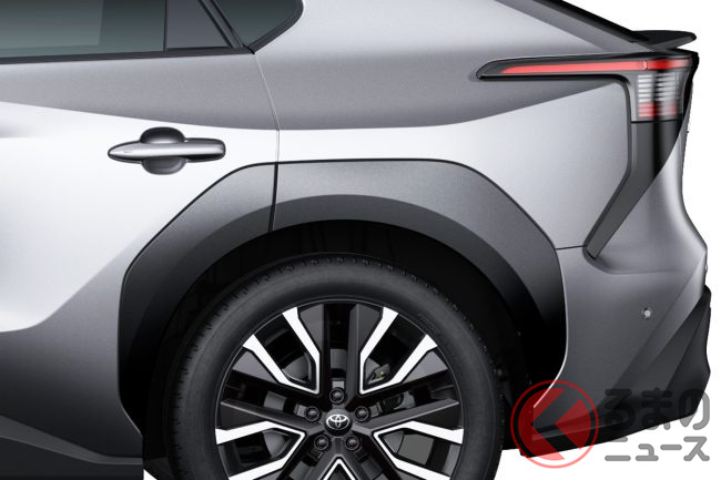 トヨタ新型「5人乗り