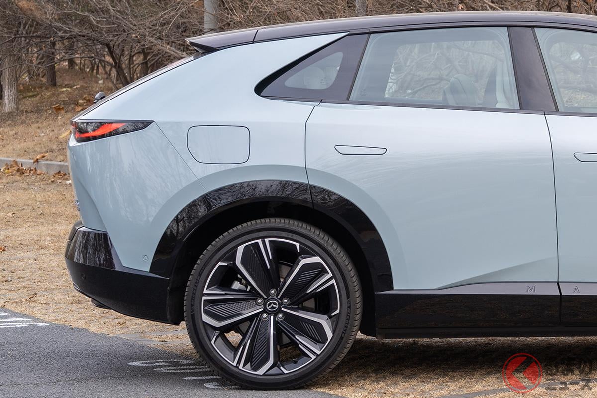 斬新過ぎるマツダの新型SUVとは?