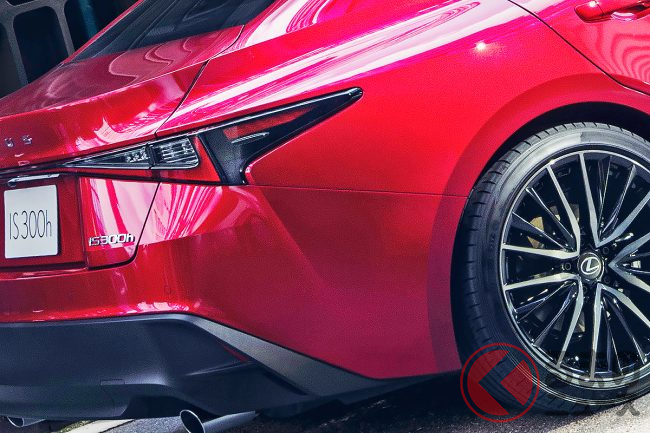 新車580万円から！ レクサス「