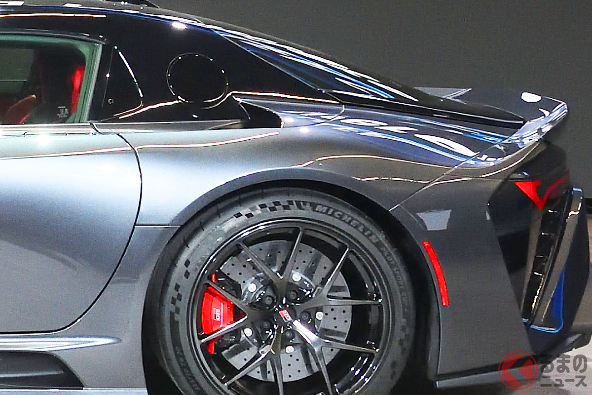2027年に発売予定の新型「FRスポーツカー」を一般初公開!