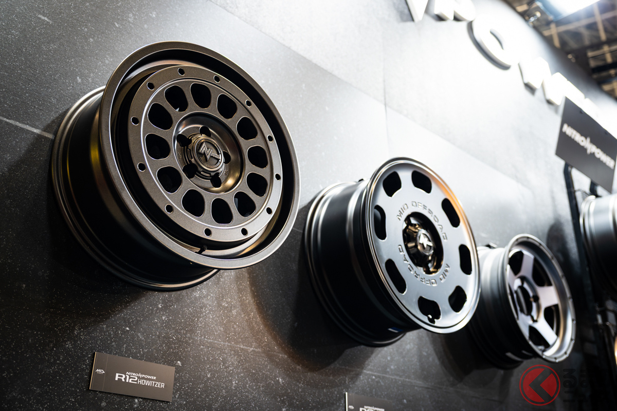 タフ&ワイルドなラギッドデザインがそろうオフロードホイールブランド「NITRO POWER」の新作ホイール。左から「R12ハウザー」、「D8パルサー」、「S5ベクター」