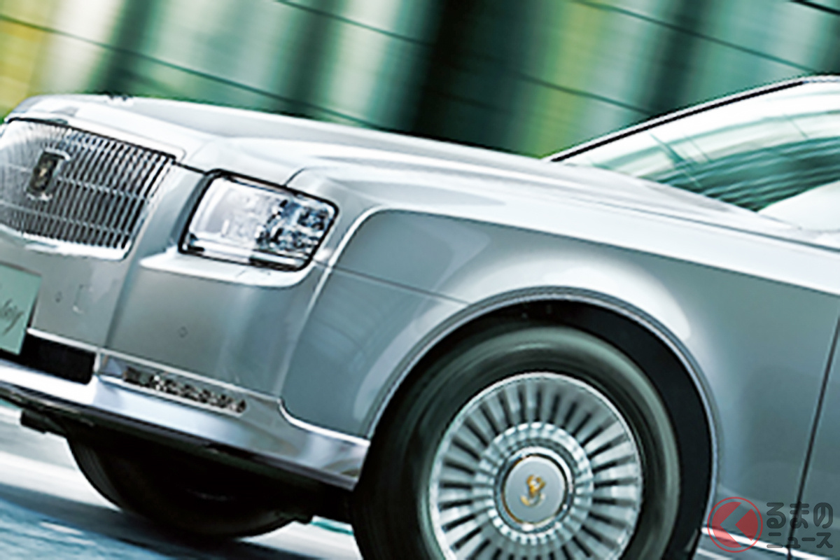 400馬力超えのパワフル「V8ユニット」搭載!