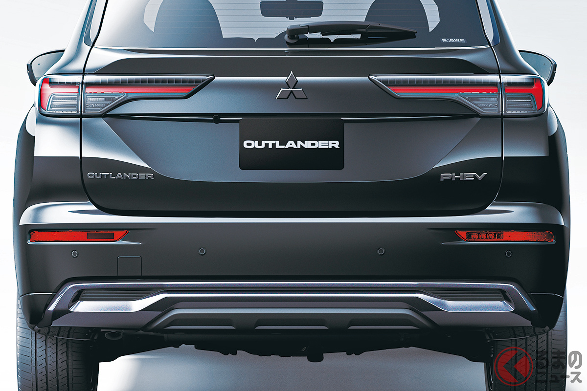 精悍「クロ仕様」も人気の「高級“四駆SUV”」に注目集まる!