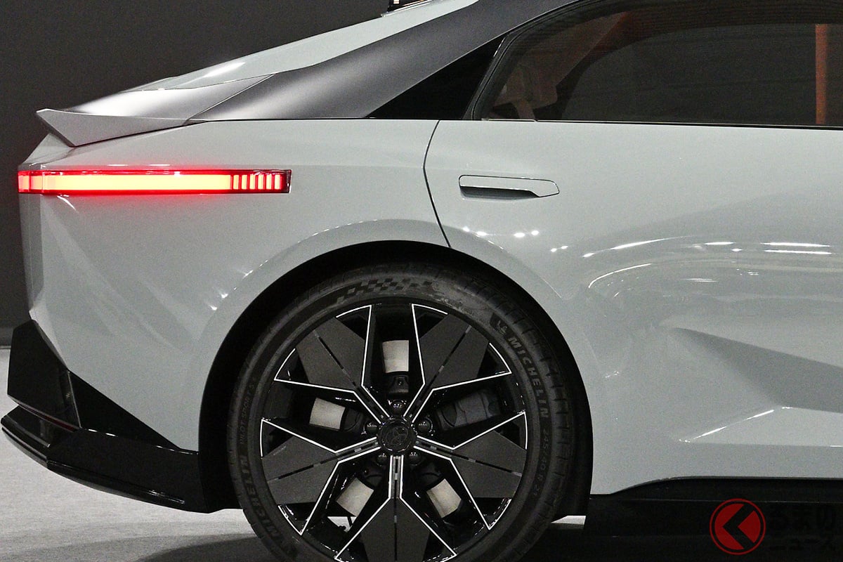 デザインも注目される「“新たな”カローラ」の中身って?