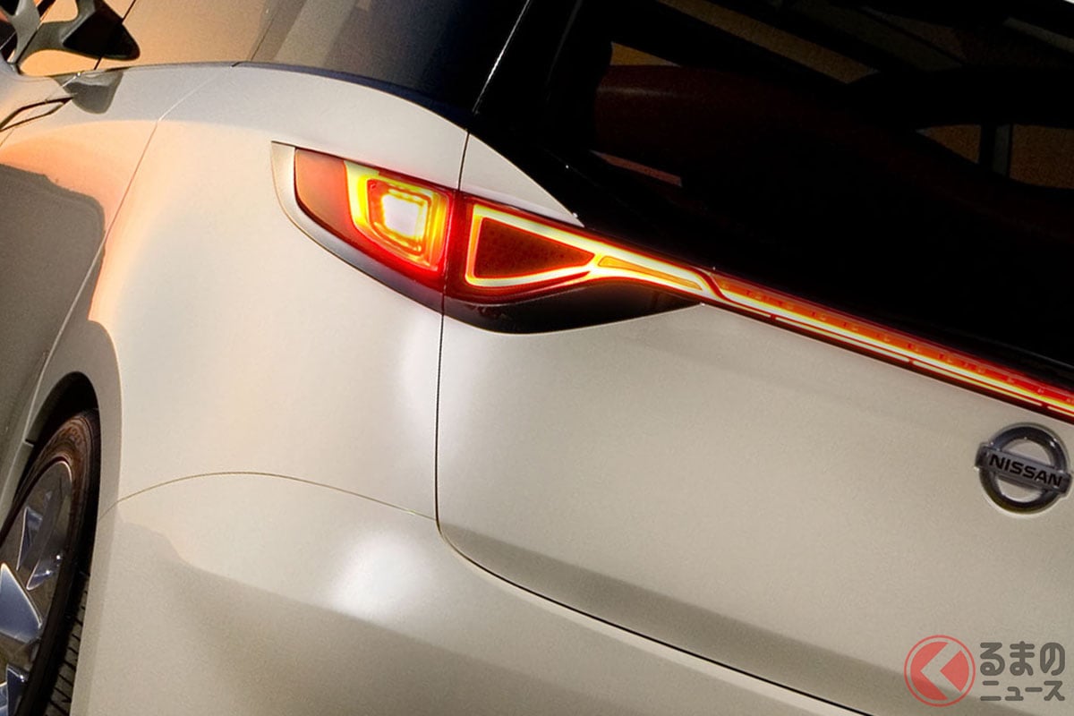 余裕のある大柄ボディ×リビングのような内装で日産が「豪華ミニバン」を定義した1台