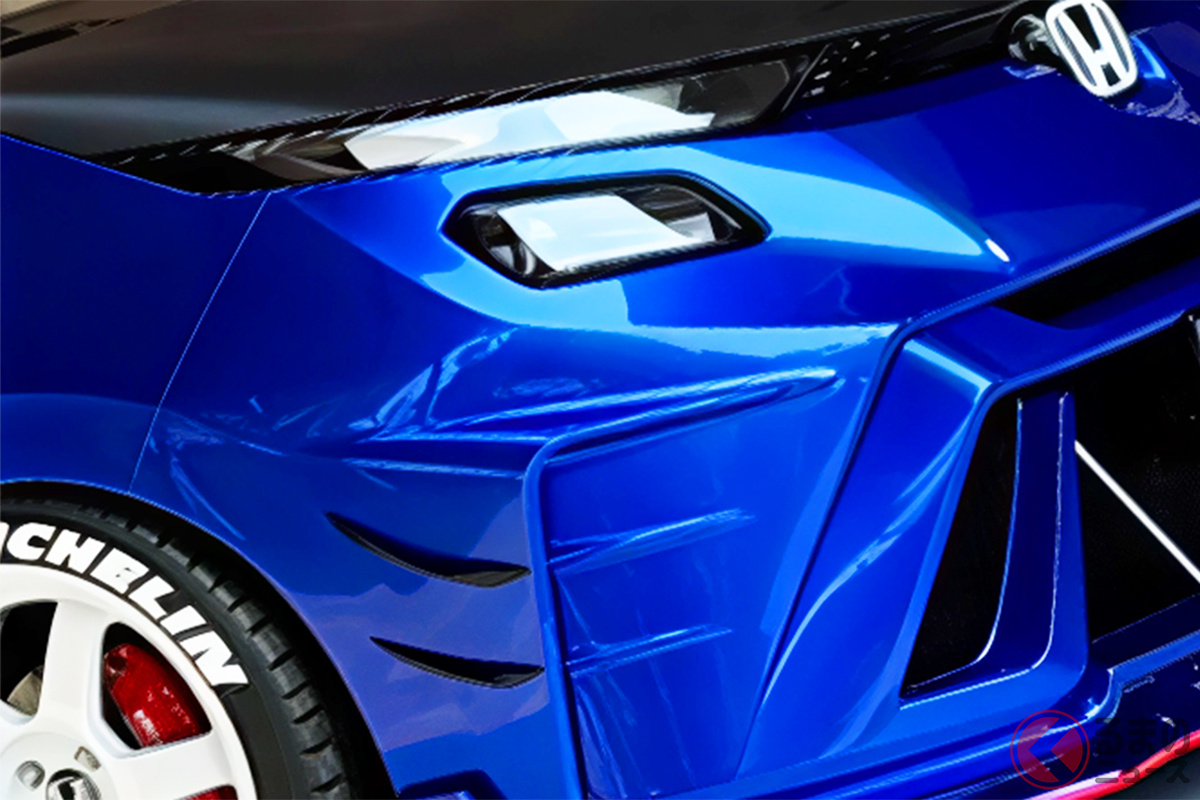 専用エアロで武装した新型「フィット」がカッコイイ!