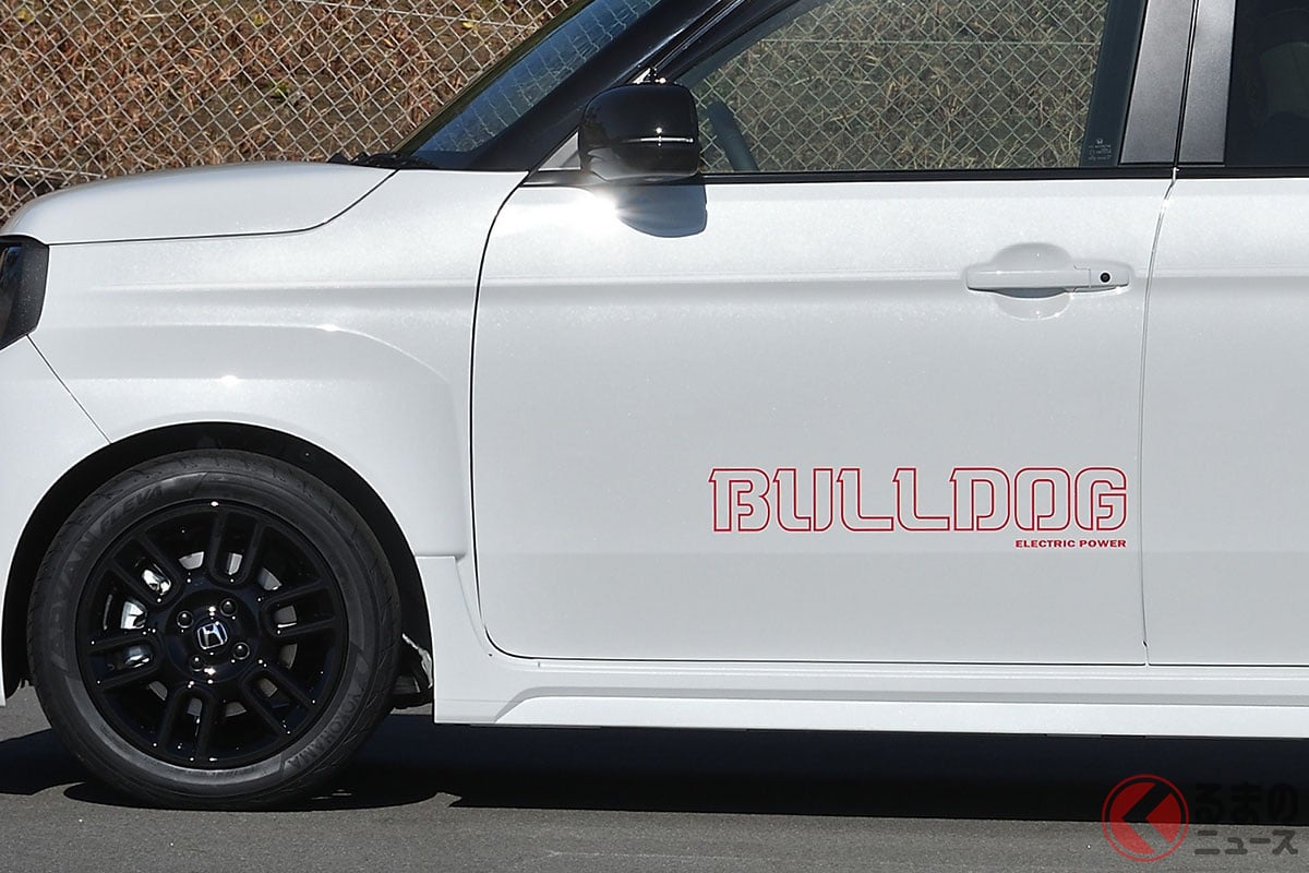 往年の「ブルドッグ」を再現した「スーパーワン」ホンダアクセスパーツ装着車