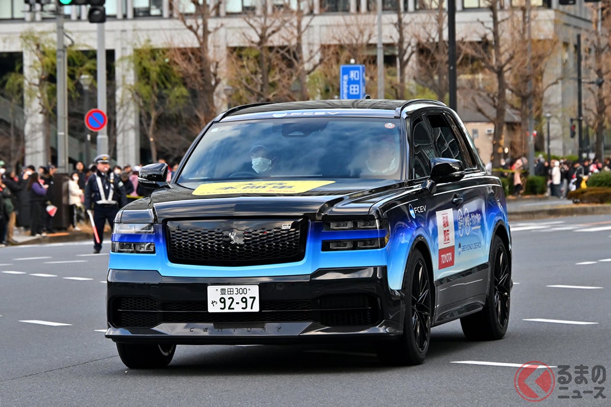 2026年の箱根駅伝に登場した、トヨタの「センチュリーSUV GRMN FCEV」!